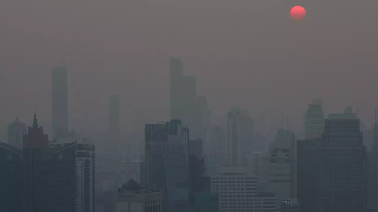 Bangkok Pollution Reaches Unhealthy Levels, Government Employees Asked to Work from Home